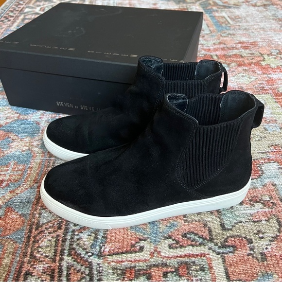 Steven by Steve Madden Clarita High Top Sneakers - Picture 4 of 5